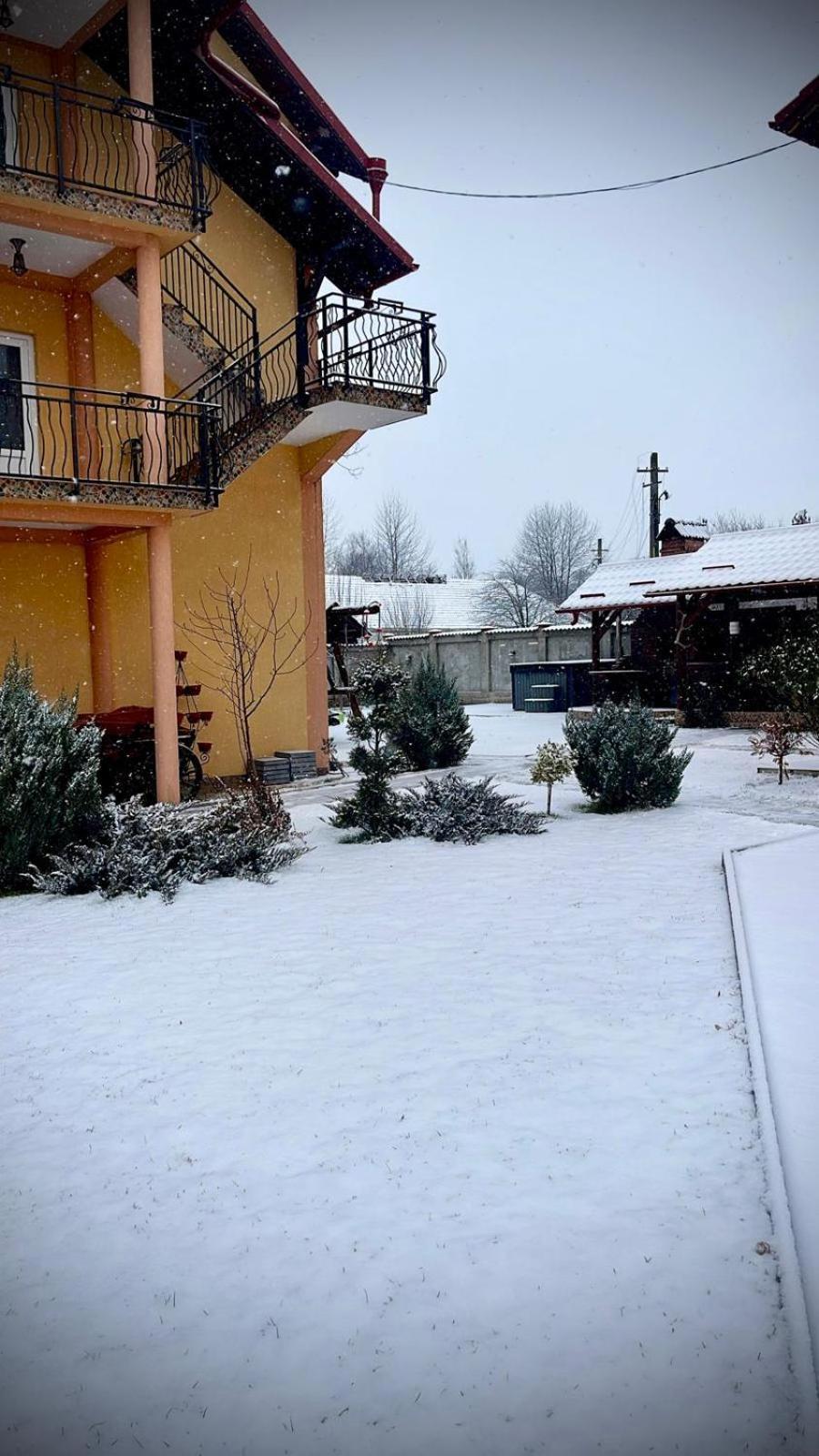 La Mateo Calimanesti Exterior foto
